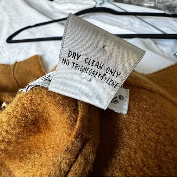 Deans & White Wool Jacket size Large Camel color - Picture 2 of 16